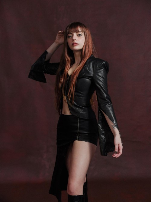 Video - Annalisa pubblica il video di ''Esibizioni...