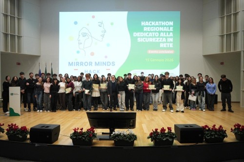 Hackathon 2025 — a Palazzo Lombardia gli studenti sfidano il cyberbullismo